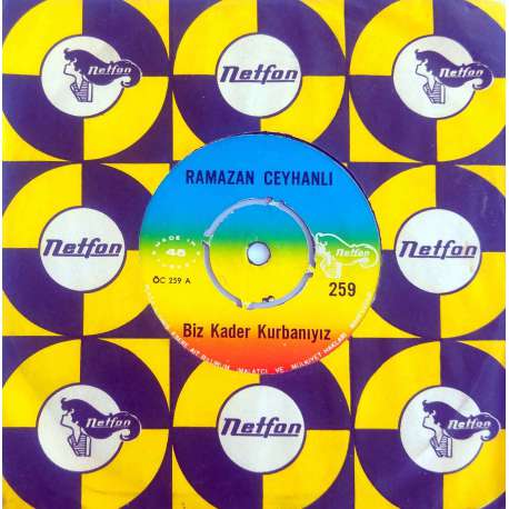 RAMAZAN CEYHANLI BİZ KADER KURBANIYIZ  ELİ TESBİHLİ