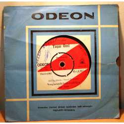 YAŞAR ÖZEL AVUÇLARIMDA HALA SICAKLIĞIN VAR İNAN  BAHTI GÜLMEYEN KADIN