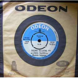 MUSTAFA SAĞYAŞAR SAÇININ TELLERİNE  BEKLEYECEĞİM