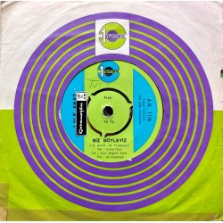 LALE AKAT BİZ BÖYLEYİZ ~ AŞKIMIZDI O