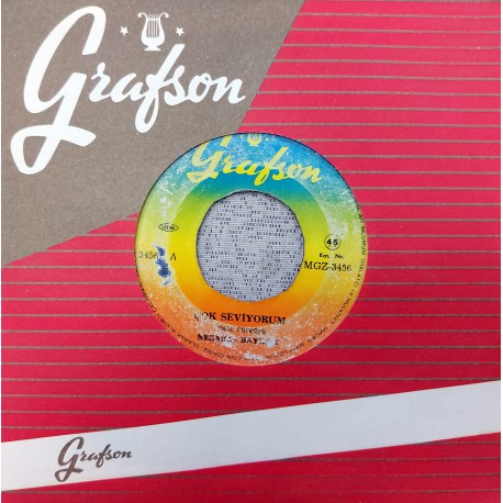 NEZAHAT BAYRAM ÇOK SEVİYORUM ~ FAKİR BİR ŞAİRİM