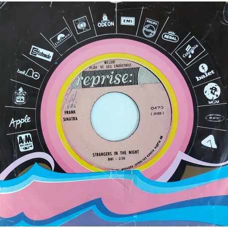 FRANK SINATRA STRANGERS IN THE NIGHT ~ OH, YOU CRAZY MOON